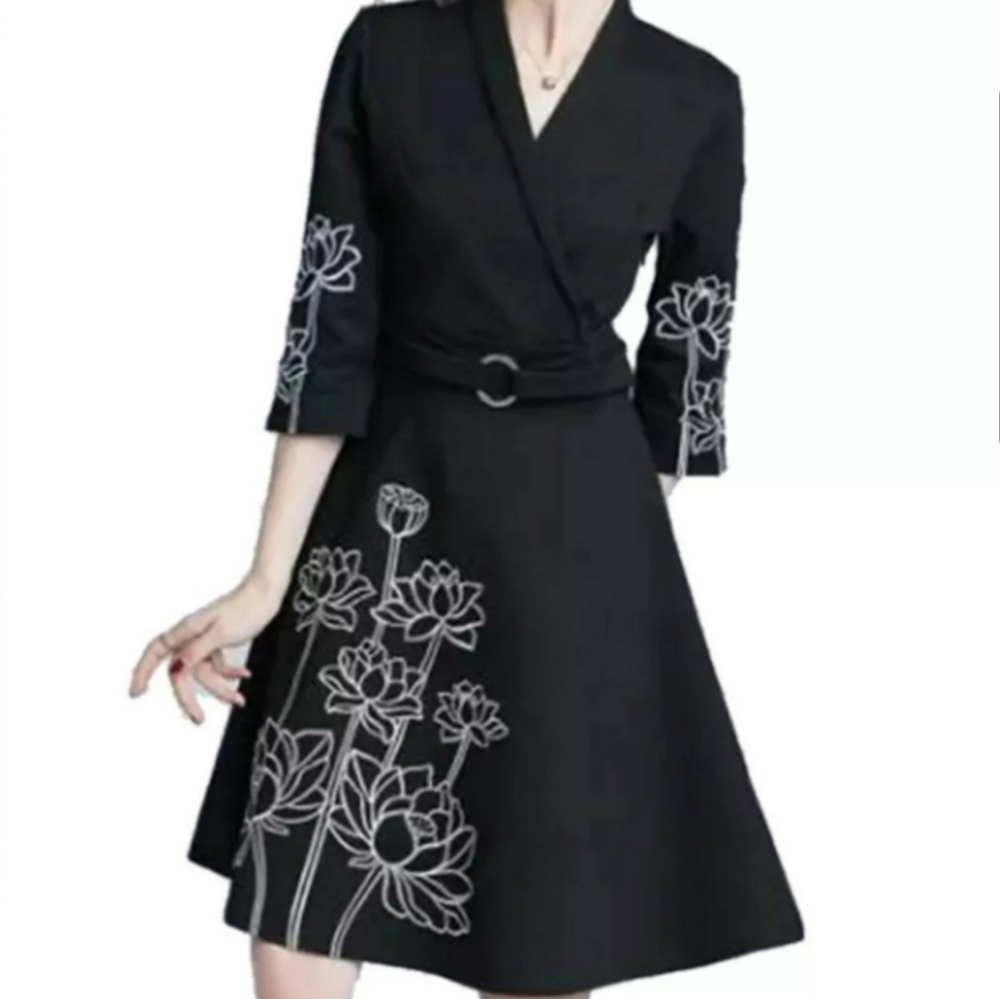 Belted Embroidery Dress Size S